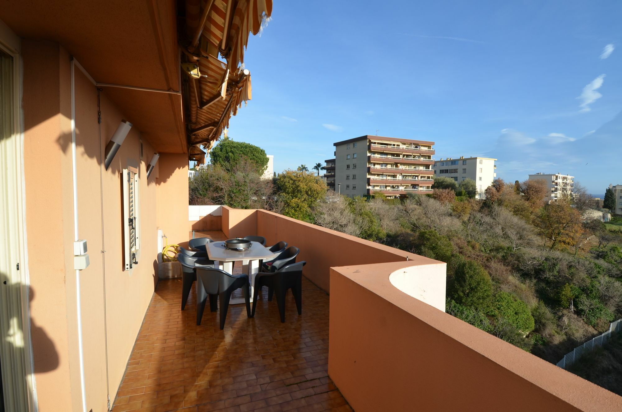 Appartement Rooftop 8 Personnes Grande Terrasse Avec Parking Quartier Aeroport Nice Exterior foto